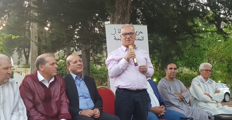 أعضاء من قيادة حزب الاستقلال في لقاء تكريمي للمفتش السايق للحزب بوزان 
