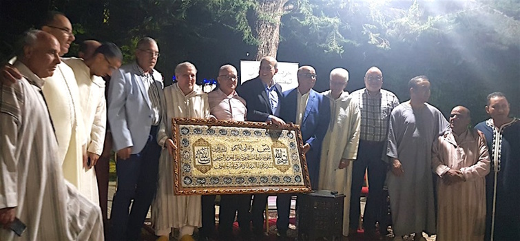 أعضاء من قيادة حزب الاستقلال في لقاء تكريمي للمفتش السايق للحزب بوزان 