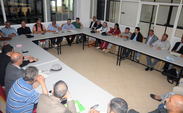 شغيلة قطاع الشبيبة والرياضة تحتج ضد التجبر والطغيان وغياب الحوار الجدي والمسؤول شغيلة قطاع الشبيبة والرياضة تحتج ضد التجبر والطغيان وغياب الحوار الجدي والمسؤول