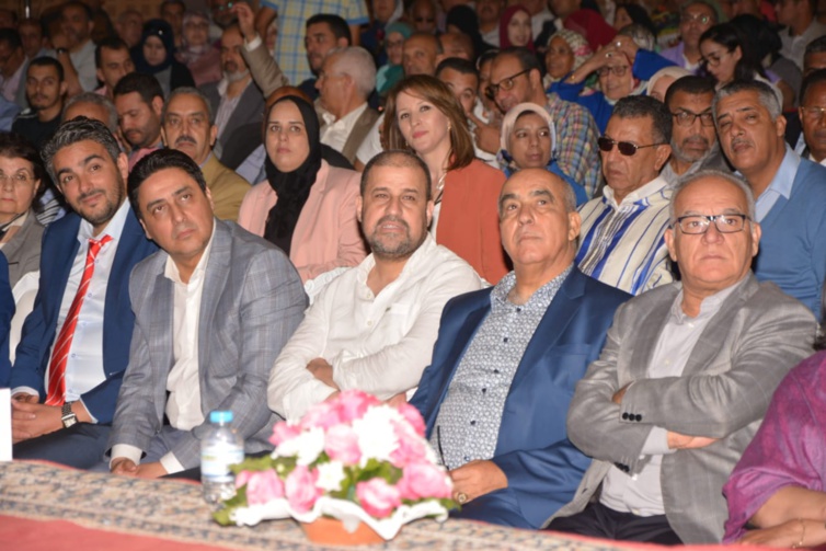 الأخ نزار بركة من طنجة.. يستحضر الفكر المقاصدي والمشروع المجتمعي للزعيم علال الفاسي ويحذر من مغبة جر البلاد إلى تطاحنات اجتماعية وطبقية  الأخ نزار بركة من طنجة.. يستحضر الفكر المقاصدي والمشروع المجتمعي للزعيم علال الفاسي ويحذر من مغبة جر البلاد إلى تطاحنات اجتماعية وطبقية