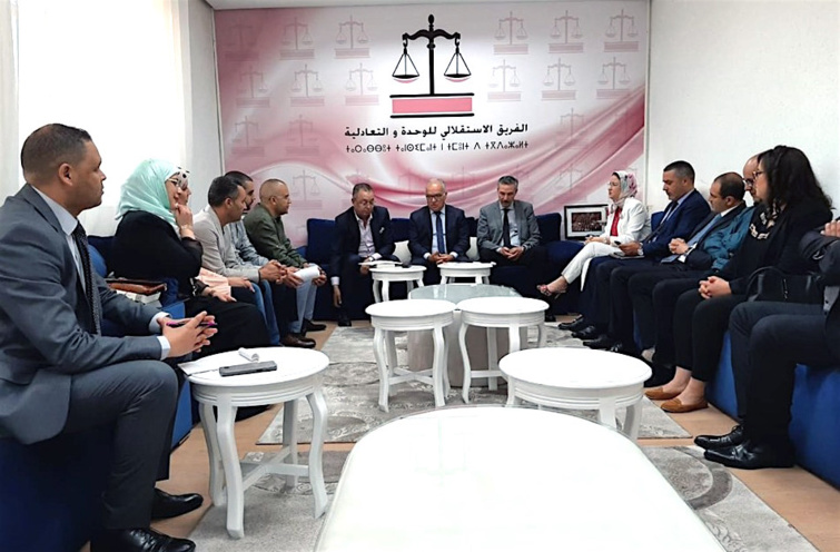 تنظيم مهنة النظاراتيين موضوع جلسة عمل للفريق الاستقلالي مع المكتب الوطني للنظاراتيين التابع للاتحاد العام للمقاولات والمهن ورئيسة النقابة الوطنية للنظاراتيين تنظيم مهنة النظاراتيين موضوع جلسة عمل للفريق الاستقلالي مع المكتب الوطني للنظاراتيين التابع للاتحاد العام للمقاولات والمهن ورئيسة النقابة الوطنية للنظاراتيين