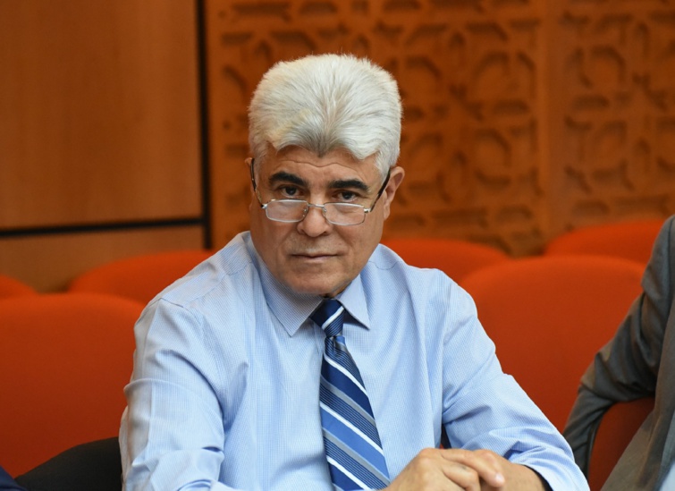 الأخ لكبير قادة : الدعوة الى التفعيل الحقيقي لمدن بدون صفيح ببوعرفة الأخ لكبير قادة : الدعوة الى التفعيل الحقيقي لمدن بدون صفيح ببوعرفة