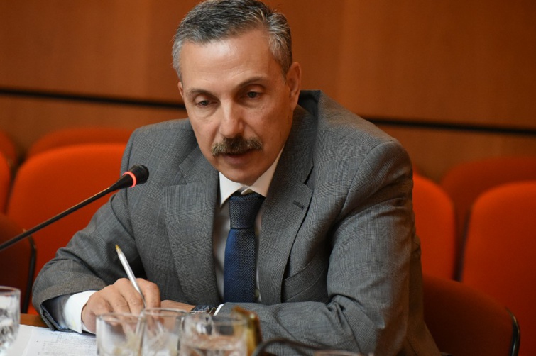 الأخ علال العمراوي : دعوة الحكومة الى تبني مقترح الفريق الاستقلالي للنهوض بأوضاع فئة البوابين