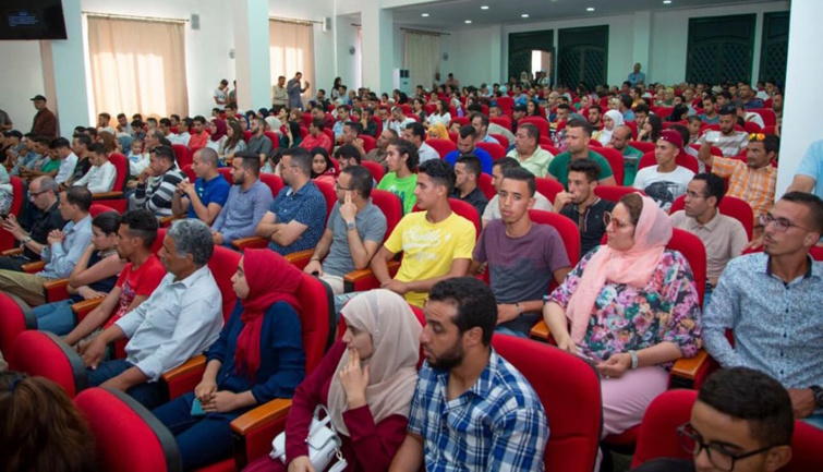 في  المؤتمر الجهوي لمنظمة الشبيبة الاستقلالية لجهة بني ملال خنيفرة