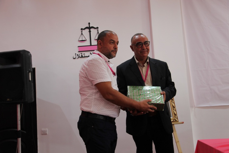 الأخ النعم ميارة يترأس المؤتمرين الإقليمي والجهوي للجامعة الوطنية لموظفي وأعوان قطاع الشباب والرياضة بجهة طنجة تطوان الحسيمة