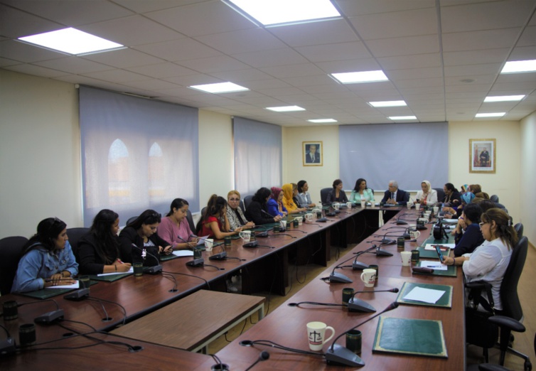 احتفالا باليوم الوطني للمرأة.. الأخ نزار بركة يوقع اتفاقيتين هامتين مع جمعيات نسائية تهدفان النهوض بالحقوق الانسانية للنساء والالتزام المعنوي من أجل المناصفة