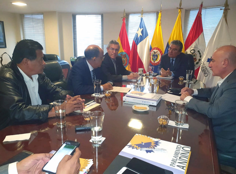 الأخ أحمد الخريف ضمن وفد برلماني مغربي ببوغوتا للمشاركة في الاحتفاء بالذكرى الأربعين لتأسيس البرلمان الأنديزي الأخ أحمد الخريف ضمن وفد برلماني مغربي ببوغوتا للمشاركة في الاحتفاء بالذكرى الأربعين لتأسيس البرلمان الأنديزي