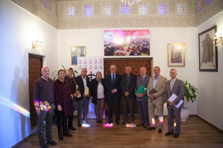 تحضيرا للمؤتمر الوطني الخامس.. الأخ نزار بركة يستقبل الكاتب العام والمكتب التنفيذي للعصبة المغربية للتربية الأساسية ومحاربة الأمية تحضيرا للمؤتمر الوطني الخامس.. الأخ نزار بركة يستقبل الكاتب العام والمكتب التنفيذي للعصبة المغربية للتربية الأساسية ومحاربة الأمية