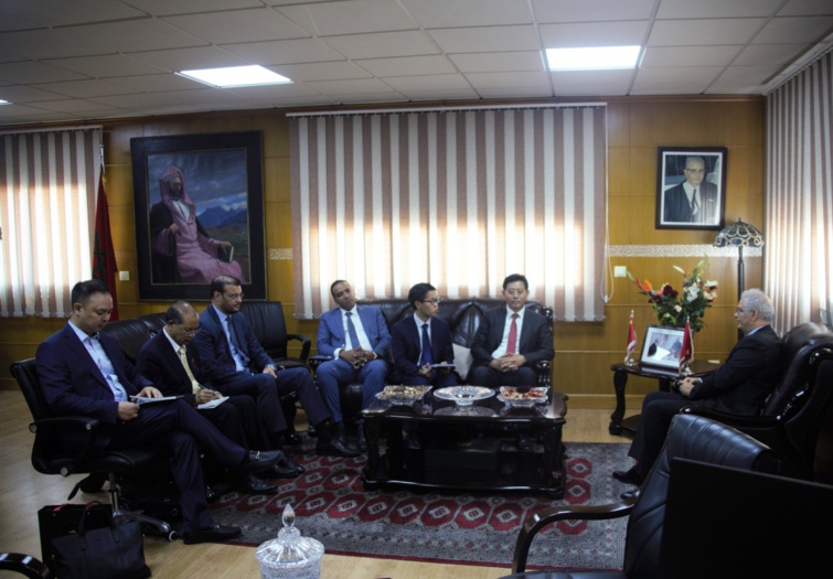 الأخ نزار بركة يستقبل السيد آن يوجون الأمين العام للرابطة الشعبية الصينية للسلام ونزع السلاح والوفد المرافق له الأخ نزار بركة يستقبل السيد آن يوجون الأمين العام للرابطة الشعبية الصينية للسلام ونزع السلاح والوفد المرافق له