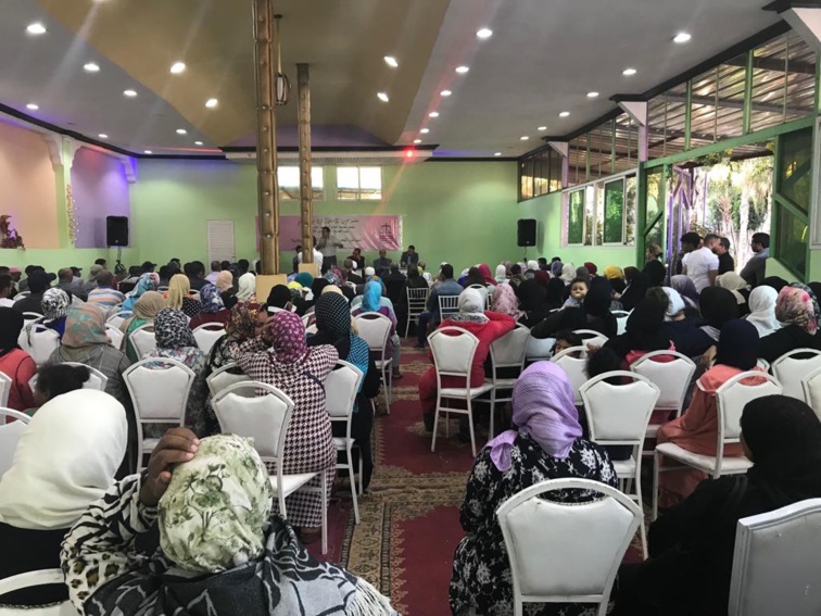 الأخ عزيز هيلالي يؤكد أن قواعد حزب الاستقلال تجدد العهد مع ساكنة سيدي الطيبي من أجل رفع الحيف والتهميش و الظلم الأخ عزيز هيلالي يؤكد أن قواعد حزب الاستقلال تجدد العهد مع ساكنة سيدي الطيبي من أجل رفع الحيف والتهميش و الظلم