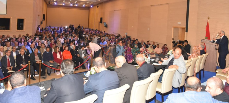 الأخ نزار بركة.. مشروع قانون المالية يشكل تفريطا في سيادة القرار الاقتصادي الوطني وتكريسا للتملص والتهرب الضريبي الأخ نزار بركة.. مشروع قانون المالية يشكل تفريطا في سيادة القرار الاقتصادي الوطني وتكريسا للتملص والتهرب الضريبي