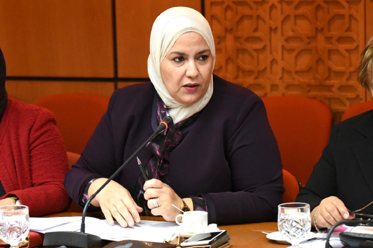 الأخت زينب قيوح : المطالبة بحلول عاجلة لمعاناة فلاحي جهة سوس بسبب تدني أثمنة بعض المنتوجات الأخت زينب قيوح : المطالبة بحلول عاجلة لمعاناة فلاحي جهة سوس بسبب تدني أثمنة بعض المنتوجات