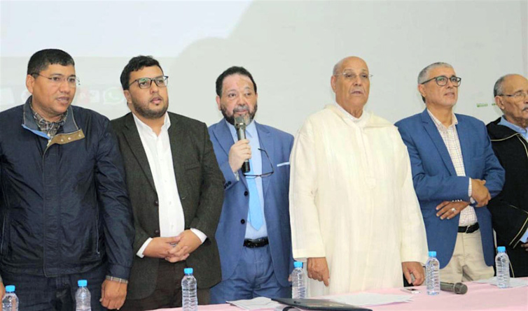 الأخ مولاي حمدي ولـد الرشيد منسق الجهات الجنوبية الثلاث والمسؤول وطنيا عن المنتخبين يترأس المجلس الاقليمى لحزب الاستقلال بالعيون