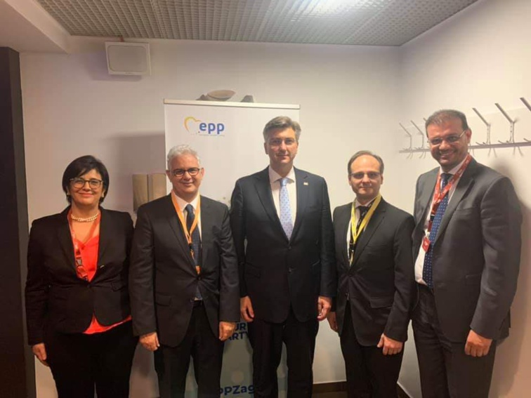 مشاركة متميزة لوفد حزب الاستقلال برئاسة الأخ نزار بركة في أشغال مؤتمر الحزب الشعبي الأوروبي بالعاصمة الكرواتية زغرب مشاركة متميزة لوفد حزب الاستقلال برئاسة الأخ نزار بركة في أشغال مؤتمر الحزب الشعبي الأوروبي بالعاصمة الكرواتية زغرب