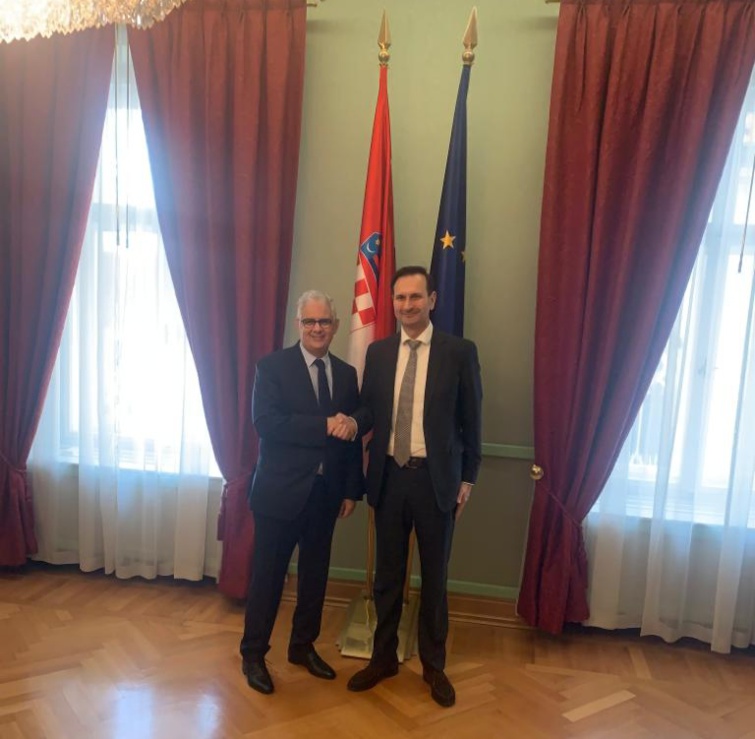 مشاركة متميزة لوفد حزب الاستقلال برئاسة الأخ نزار بركة في أشغال مؤتمر الحزب الشعبي الأوروبي بالعاصمة الكرواتية زغرب مشاركة متميزة لوفد حزب الاستقلال برئاسة الأخ نزار بركة في أشغال مؤتمر الحزب الشعبي الأوروبي بالعاصمة الكرواتية زغرب