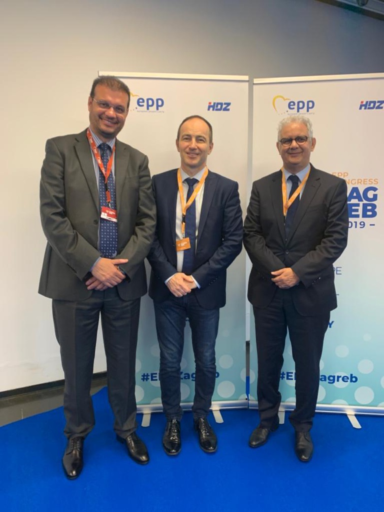 مشاركة متميزة لوفد حزب الاستقلال برئاسة الأخ نزار بركة في أشغال مؤتمر الحزب الشعبي الأوروبي بالعاصمة الكرواتية زغرب مشاركة متميزة لوفد حزب الاستقلال برئاسة الأخ نزار بركة في أشغال مؤتمر الحزب الشعبي الأوروبي بالعاصمة الكرواتية زغرب