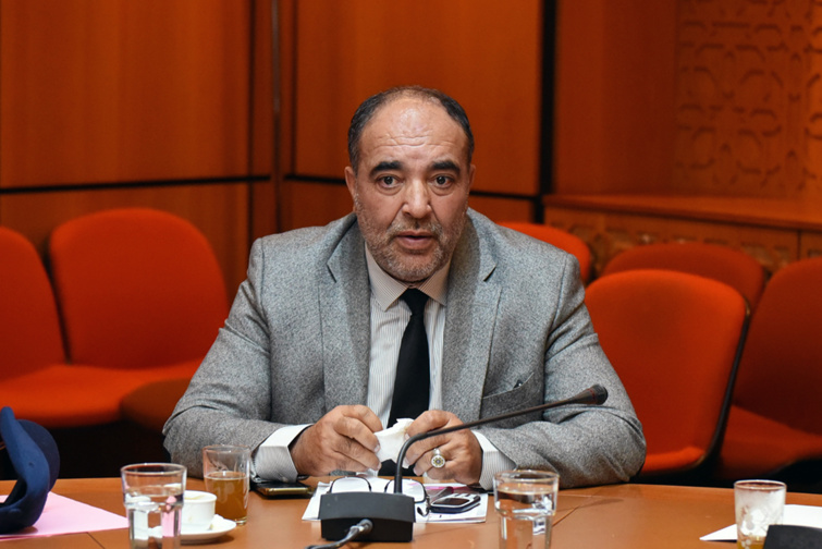 الأخ صالح أوغبال : نقص الاطباء بإقليم خنيفرة ينذر بمعاناة شديدة مع موجات البرد القارس