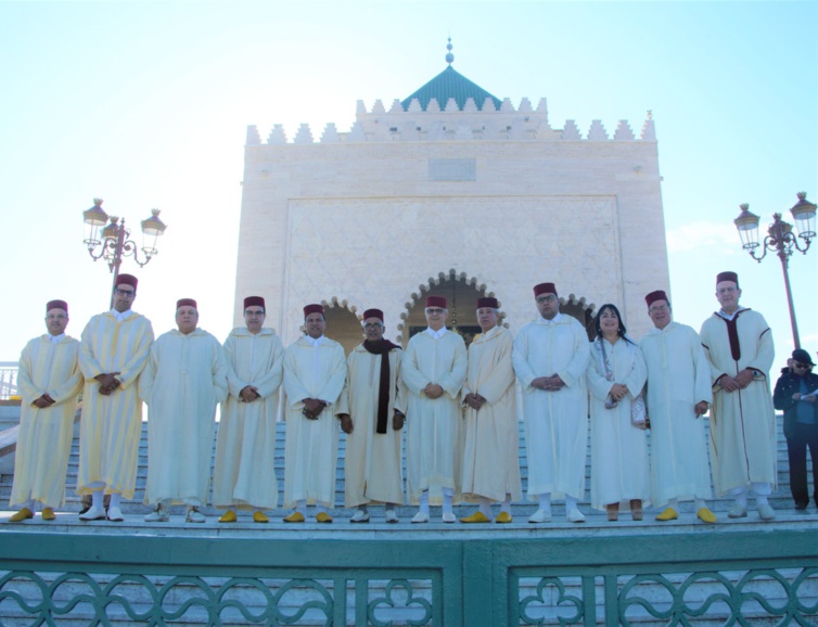 وفد استقلالي هام برئاسة الأخ نزار بركة يترحم على الروح الطاهرة لجلالة المغفور له الملك الحسن الثاني