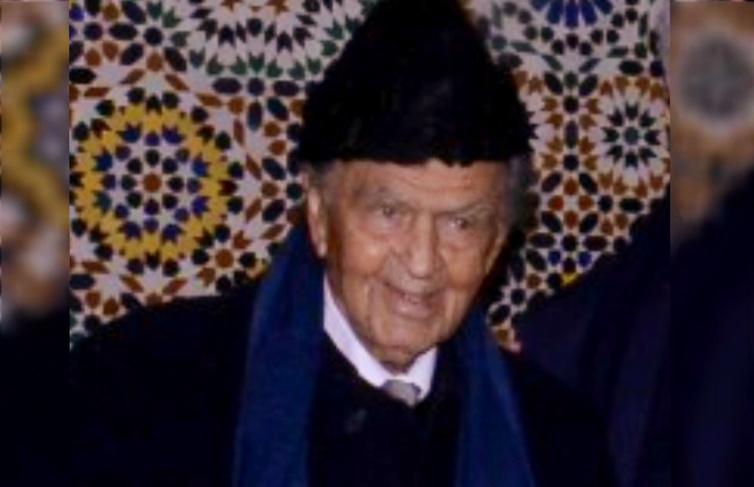 الأخ نزار بركة يقدم واجب العزاء لأسرة الوطني الغيور الحاج الطاهر مكوار الأخ نزار بركة يقدم واجب العزاء لأسرة الوطني الغيور الحاج الطاهر مكوار