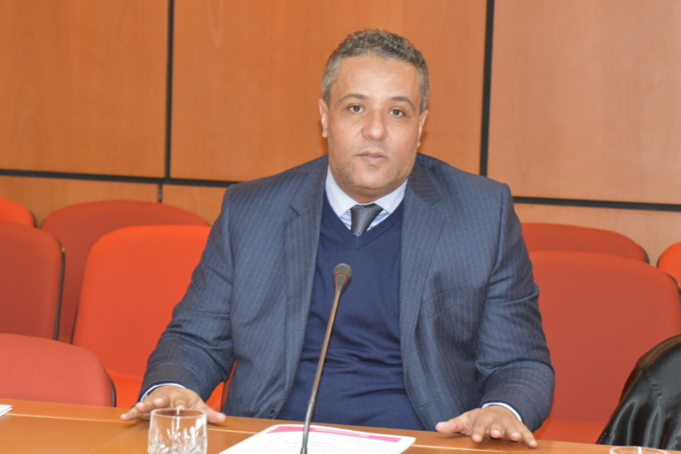 الأخ الشيخ ميارة :الفريق الاستقلالي يجدد مطلبه القاضي بإحداث جامعة بإقليم العيون الأخ الشيخ ميارة :الفريق الاستقلالي يجدد مطلبه القاضي بإحداث جامعة بإقليم العيون