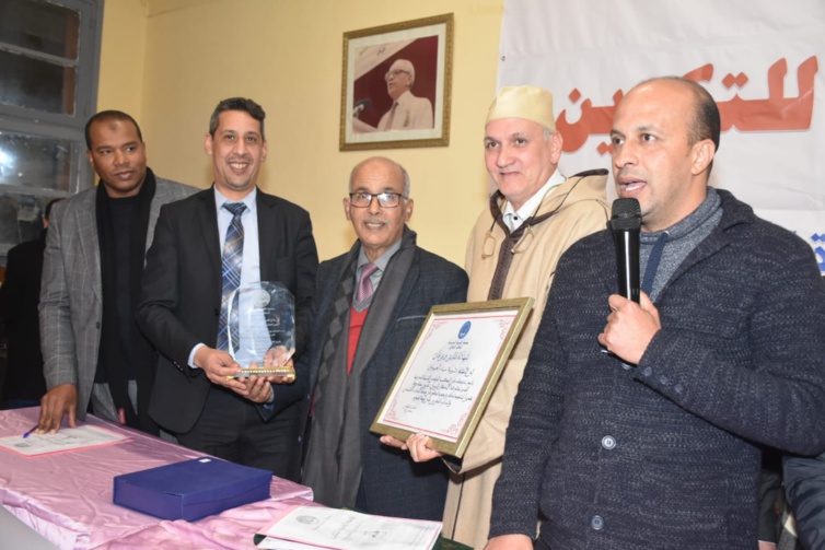 الأخ نزار بركة من مراكش.. بلادنا تعيش جفافا ثقافيا والشباب في صلب معركة بناء مغرب اليوم والغد والنموذج التنموي الجديد مطالب بإيلائهم أهمية بالغة في دينامية التغيير الأخ نزار بركة من مراكش.. بلادنا تعيش جفافا ثقافيا والشباب في صلب معركة بناء مغرب اليوم والغد والنموذج التنموي الجديد مطالب بإيلائهم أهمية بالغة في دينامية التغيير