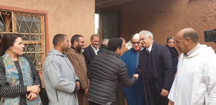 الأخ نزار بركة الأمين العام لحزب الاستقلال يزور بيت الأخ محمد اكنسوس بأوريكة لتقديم واجب العزاء في وفاة والدته