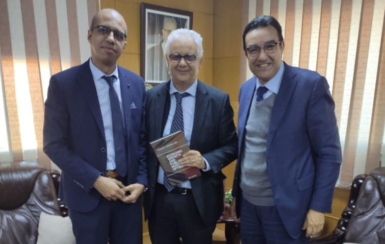 الأخ نزار بركة يستقبل الأخ يوسف أوخلو مؤلف كتاب "النمو الاقتصادي و نجاعة الاستثمار العمومي"