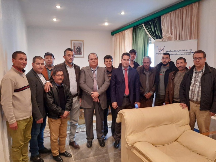 الأخ مولاي أحمد أفيلال رئيس الاتحاد العام للمقاولات والمهن يستقبل ممثلين لقطاع تربية الدواجن ومنتجي اللحوم البيضاء الأخ مولاي أحمد أفيلال رئيس الاتحاد العام للمقاولات والمهن يستقبل ممثلين لقطاع تربية الدواجن ومنتجي اللحوم البيضاء