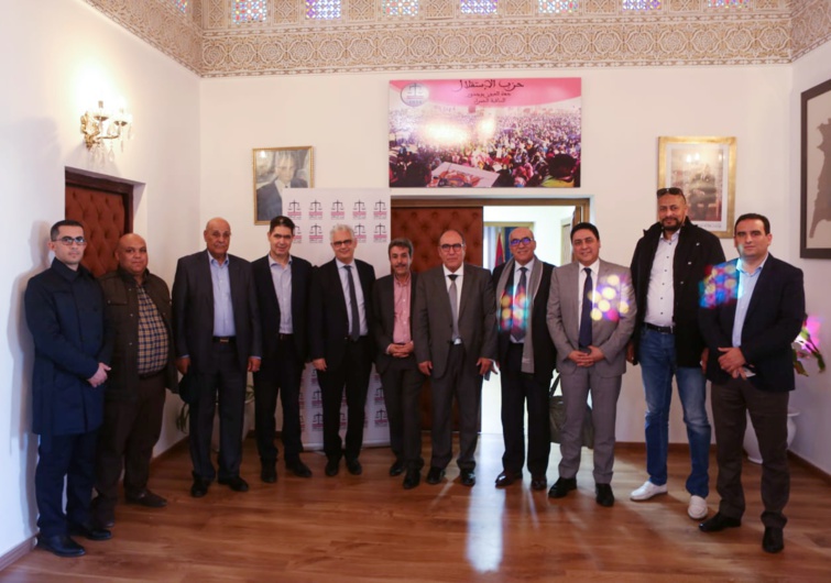 الأخ نزار بركة يستقبل السيد عبد المنعم الفتاحي الأمين العام لحزب العهد الديمقراطي والوفد المرافق له الأخ نزار بركة يستقبل السيد عبد المنعم الفتاحي الأمين العام لحزب العهد الديمقراطي والوفد المرافق له