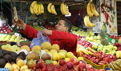الفدرالية البيمهنية لسلسلة الأشجار المثمرة بالمغرب.. عملية تزويد السوق الوطني بكل أنواع الفواكه تمر في ظروف عادية الفدرالية البيمهنية لسلسلة الأشجار المثمرة بالمغرب.. عملية تزويد السوق الوطني بكل أنواع الفواكه تمر في ظروف عادية