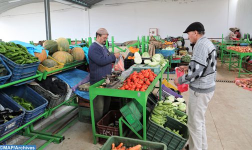 لجنة وزارية تؤكد أن وضعية تموين الأسواق الوطنية عادية وأسعار أغلب المواد الأكثر استهلاكا مستقرة لجنة وزارية تؤكد أن وضعية تموين الأسواق الوطنية عادية وأسعار أغلب المواد الأكثر استهلاكا مستقرة
