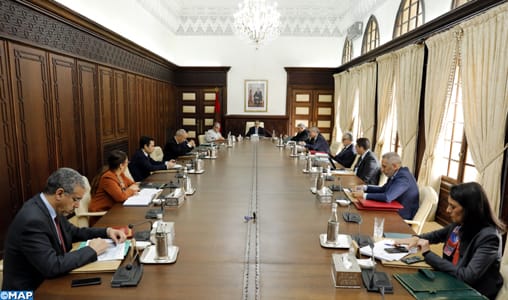 رئيس الحكومة : الأيام العشرة المقبلة ستكون "حاسمة" في تطور وباء كورونا مما يتطلب الالتزام بمقتضيات حالة الطوارئ الصحية رئيس الحكومة : الأيام العشرة المقبلة ستكون "حاسمة" في تطور وباء كورونا مما يتطلب الالتزام بمقتضيات حالة الطوارئ الصحية