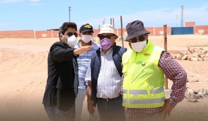 جماعة العيون تواصل مشاريع توسيع وتعبيد وتهيئة الطرق لتحسين جودة الخدمات بالمدينة جماعة العيون تواصل مشاريع توسيع وتعبيد وتهيئة الطرق لتحسين جودة الخدمات بالمدينة