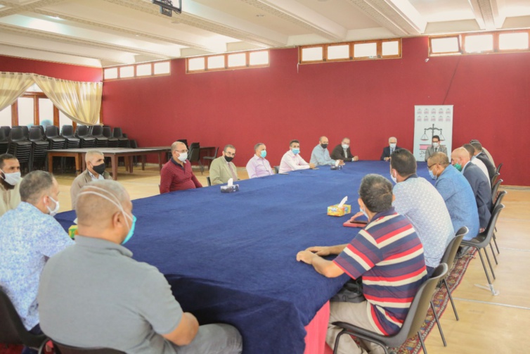 الأخ نزار بركة خلال استقباله لممثلي مهنيي الصناعة التقليدية.. حزب الاستقلال مع الترافع عن المطالب المشروعة للصناع والحرفيين ويطالب بمخطط استعجالي لإنقاذ هذا القطاع الحيوي من تداعيات أزمة كورونا الأخ نزار بركة خلال استقباله لممثلي مهنيي الصناعة التقليدية.. حزب الاستقلال مع الترافع عن المطالب المشروعة للصناع والحرفيين ويطالب بمخطط استعجالي لإنقاذ هذا القطاع الحيوي من تداعيات أزمة كورونا