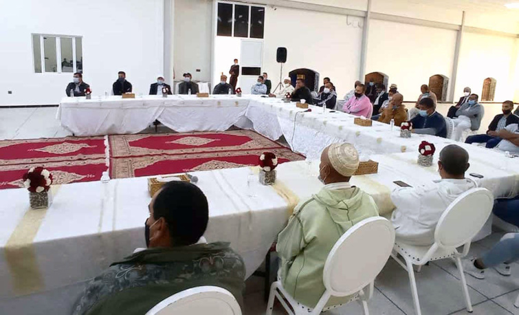 الأخ عبدالصمد قيوح يترأس دورة المجلس الإقليمي لحزب الاستقلال بتزنيت الأخ عبدالصمد قيوح يترأس دورة المجلس الإقليمي لحزب الاستقلال بتزنيت