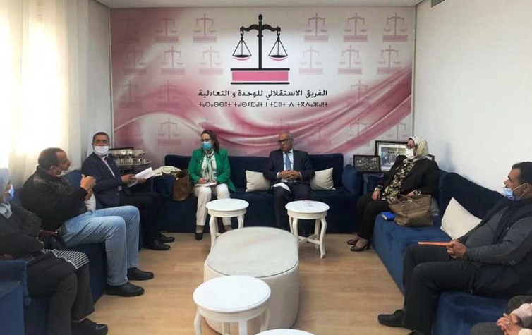 الأخ نورالدين مضيان يستقبل اعضاء عن التنسيقية الوطنية للممرضات والممرضين المجازين من الدولة الأخ نورالدين مضيان يستقبل اعضاء عن التنسيقية الوطنية للممرضات والممرضين المجازين من الدولة