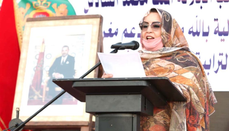 في تجمع جماهيري بمدينة السمارة تفاعلا مع القرار الأمريكي المؤكد لمغربية الصحراء
