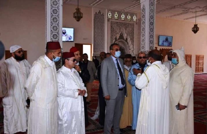 رئيس جهة الداخلة وادي الذهب يتفقد أشغال تجهيز مسجد البيعة وزيارة مقر جمعية الداخلة للمعاقين بحي المسيرة رئيس جهة الداخلة وادي الذهب يتفقد أشغال تجهيز مسجد البيعة وزيارة مقر جمعية الداخلة للمعاقين بحي المسيرة