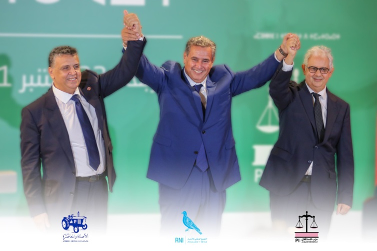 الأغلبية الحكومية تستحضر بكل وعي ومسؤولية انتظارات المغاربة وتؤكد أنها لن تتأخر في تقديم الأجوبة الأغلبية الحكومية تستحضر بكل وعي ومسؤولية انتظارات المغاربة وتؤكد أنها لن تتأخر في تقديم الأجوبة