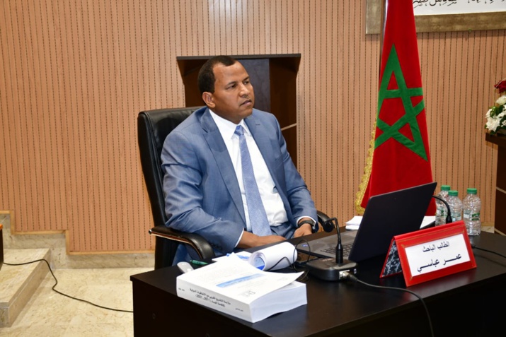 الأخ عمر عباسي ينال شهادة الدكتوراه في القانون العام بميزة مشرف جدا مع توصية بطبع ونشر أطروحته