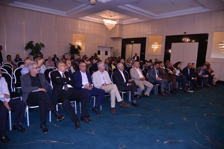 الأخ نزار بركة في لقاء تواصلي مع الاتحاد العام للمقاولات والمهن.. الحكومة عبأت موارد مالية مهمة للحفاظ على ديمومة القدرة الشرائية للمغاربة الأخ نزار بركة في لقاء تواصلي مع الاتحاد العام للمقاولات والمهن.. الحكومة عبأت موارد مالية مهمة للحفاظ على ديمومة القدرة الشرائية للمغاربة