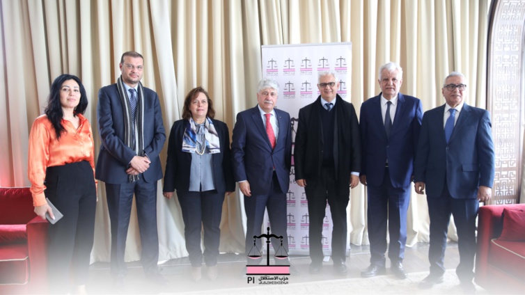 الأخ نزار بركة يستقبل السيد أحمد مجدلاني الأمين العام لجبهة النضال الشعبي الفلسطيني ويجدد تأكيد الموقف الثابت لبلادنا في دعم القضية الفلسطينية الأخ نزار بركة يستقبل السيد أحمد مجدلاني الأمين العام لجبهة النضال الشعبي الفلسطيني ويجدد تأكيد الموقف الثابت لبلادنا في دعم القضية الفلسطينية