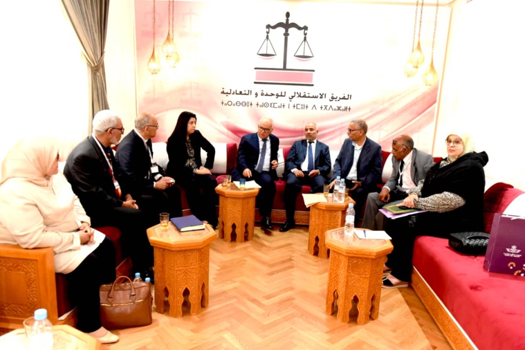  أعضاء عن المكتب الوطني للجمعية الوطنية  لمتقاعدات ومتقاعدي أطر الإدارة التربوية بالمغرب في ضيافة الفريق الاستقلالي بمجلس النواب 