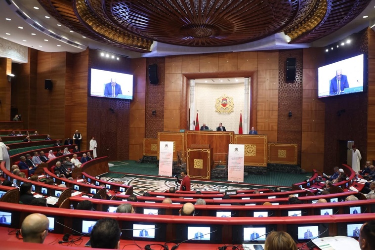 الأخ سيدي محمد ولد الرشيد رئيس مجلس المستشارين يؤكد أن منطق المبادرة والاستباق أثمر مكاسب وزانة لدعم مغربية الصحراء الأخ سيدي محمد ولد الرشيد رئيس مجلس المستشارين يؤكد أن منطق المبادرة والاستباق أثمر مكاسب وزانة لدعم مغربية الصحراء