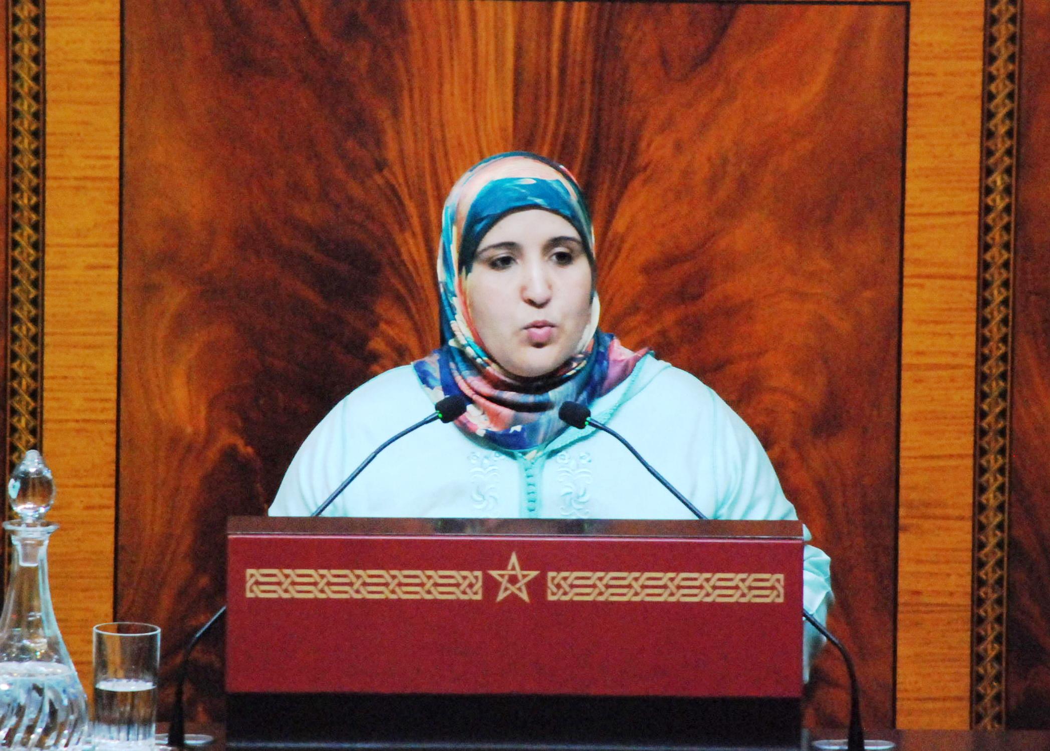 الأخت خديجة الرضواني : نصوت برفض المشروع الحكومي حول  التكوين المستمر لأنه لا يستجيب للمطالب الحقيقية للمستهدفين     الأخت خديجة الرضواني : نصوت برفض المشروع الحكومي حول  التكوين المستمر لأنه لا يستجيب للمطالب الحقيقية للمستهدفين