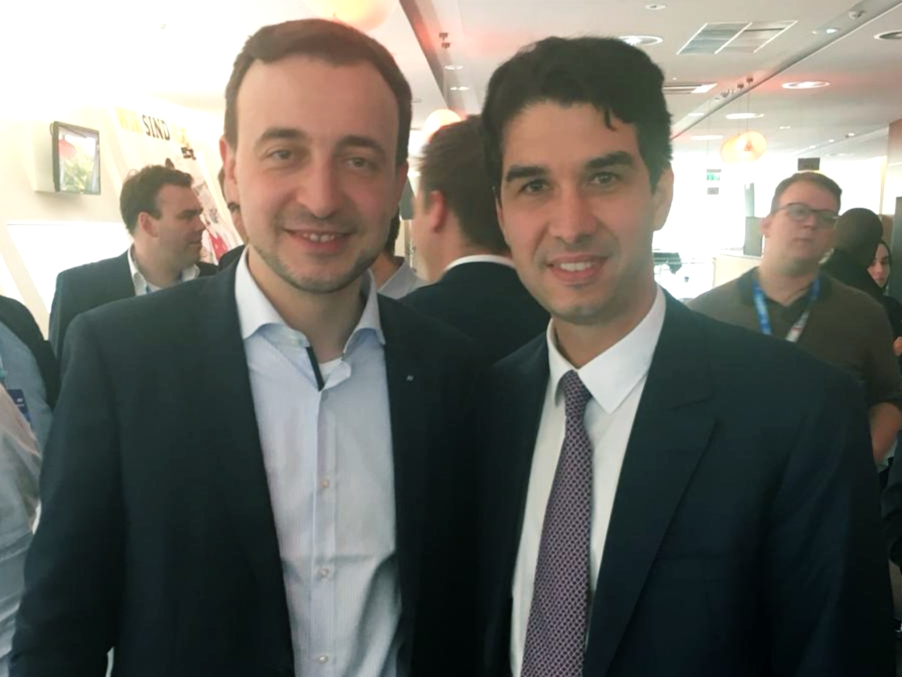 الأخ عبد المجيد الفاسي يجري مباحثات هامة مع رئيس شبيبة حزب المستشارة الألمانية أنجيلا ميركل