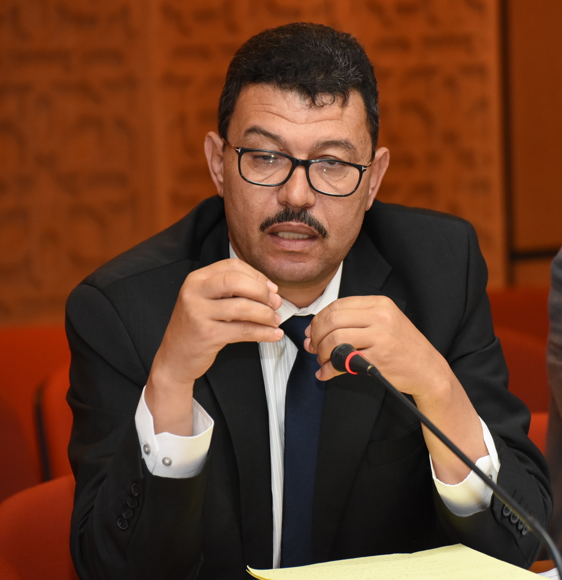 الأخ الحسين ازوكاغ : تجاهل الحكومة لارتفاع أسعار المحروقات السبب الرئيسي في إضراب سائقي نقل بالبضائع الأخ الحسين ازوكاغ : تجاهل الحكومة لارتفاع أسعار المحروقات السبب الرئيسي في إضراب سائقي نقل بالبضائع