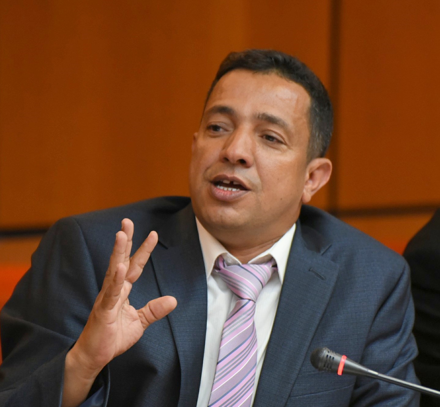 الأخ الحسين بوزحاي : معاناة فلاحي إقليم طاطا مع حرائق النخيل في غياب الدعم الرسمي الأخ الحسين بوزحاي : معاناة فلاحي إقليم طاطا مع حرائق النخيل في غياب الدعم الرسمي