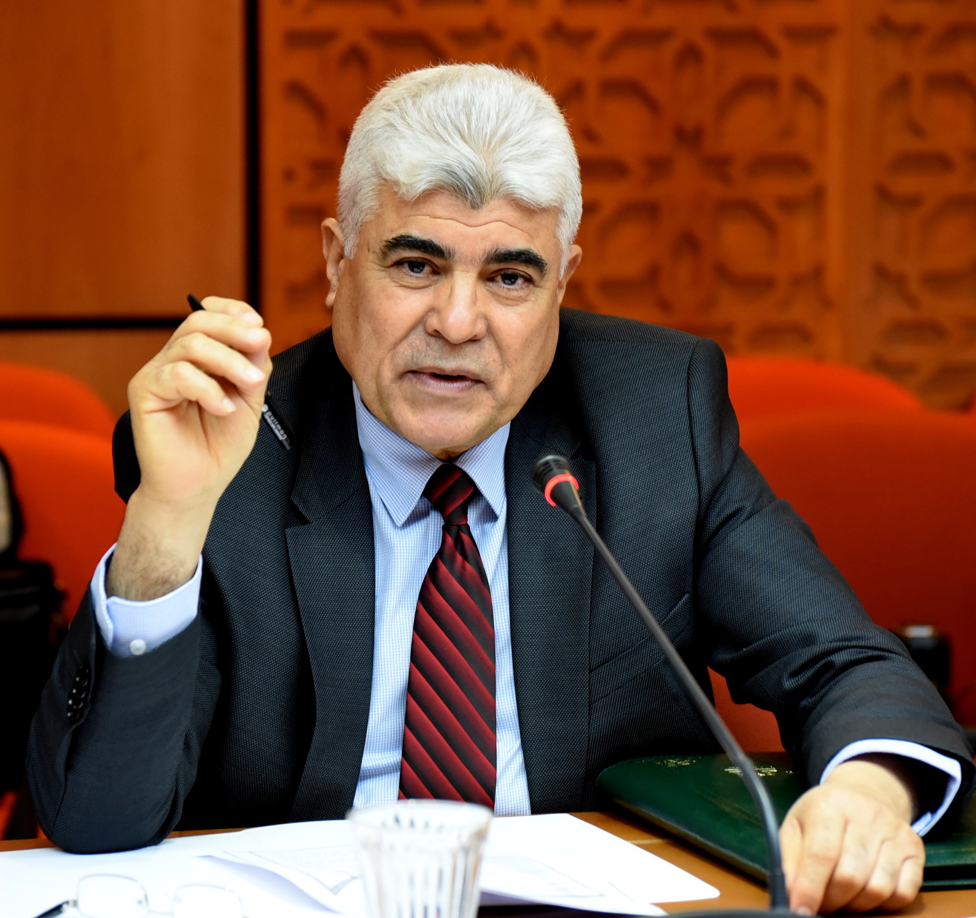 الأخ الكبير قادة : مصالح وزارة الفلاحة لا تتوفر على خطة استباقية لمواجهة الحمى القلاعية الأخ الكبير قادة : مصالح وزارة الفلاحة لا تتوفر على خطة استباقية لمواجهة الحمى القلاعية