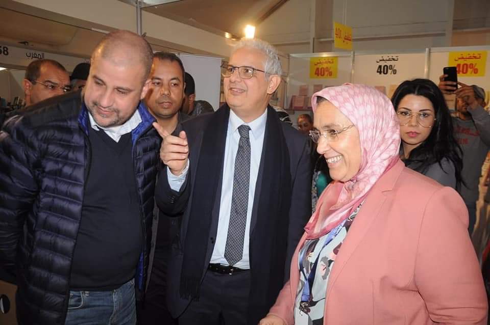 الأخ نزار بركة بالمعرض الدولي للكتاب لزيارة رواقي مؤسسة علال الفاسي ومنظمة المرأة الاستقلالية والإطلاع على جديد الإصدارات